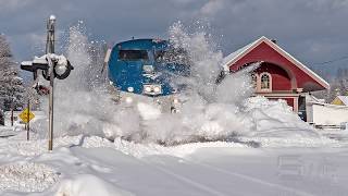 Amtrak Horn Plays Jingle Bells in Snow [upl. by Admama]