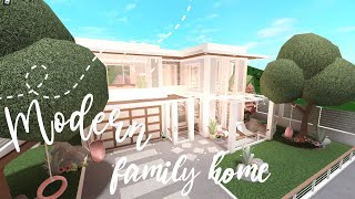 BLOXBURG Modern Roleplay House  House Build [upl. by Wertheimer]