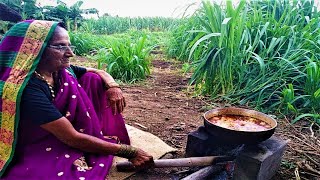 झणझणीत तोंडाला पाणी सोडणारा पारंपरिक गावरान चिकन रस्सा  Gavran chicken rassa  kolhapuri chicken 🐔 [upl. by Euhc]