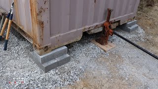 leveling the shipping container [upl. by Gaye665]