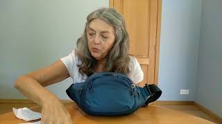 Review Pacsafe Venturesafe X AntiTheft Waistpack [upl. by Yelsehc555]