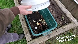 5 Minute Compost Bin  Composting for Beginners [upl. by Llerad]