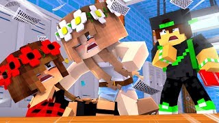 MY SISTER GOT IN A FIGHT Fame High EP1 Minecraft Roleplay [upl. by Norahc]