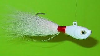 How to PICK amp FISH the BUCKTAIL JIG  JIGGING amp FISHING BUCKTAILS  Jigs in Surf Bay amp Inlet [upl. by Graehme]