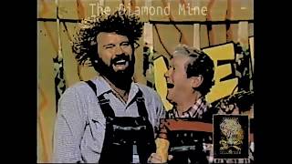 Glen Campbell Hee Haw 1984 The Cornfield amp quotPfft You Was Gonequot w Roy Acuff [upl. by Eimot]