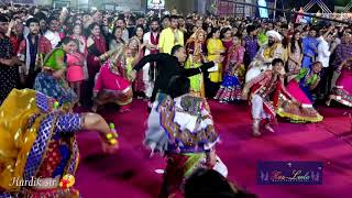 Traditional Garba by Hardik sir  Rasleela  Mumbai  Falguni Pathak [upl. by Mulry]