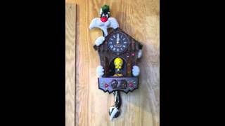 Looney Tunes Tweety Bird amp Sylvester Animated Cuckoo Clock [upl. by Tila189]