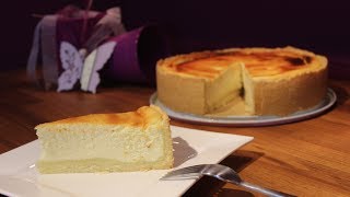 bester Käsekuchen  Sallys Classics  Sallys Welt [upl. by Schoof377]