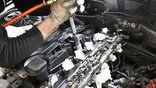 Removing stubborn injectors  How To Remove A stuck Diesel Injector [upl. by Clarette]