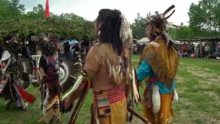 Danse Autochtone Pow Wow à ManiwakiSamedi 1 juin 2013 [upl. by Tebor200]