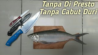 Cara Membersihkan Atau Mengambil Duri Halus Di Dalam Daging Ikan Bandeng [upl. by Reivad488]