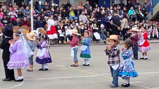 Fiestas Patrias  El Piojo y la Pulga [upl. by Lenore]