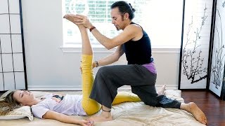 How to Do Thai Massage for Lower Back Pain amp Hip Pain Relief Part 1 [upl. by Naujat]