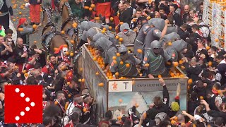 Ivrea Carnevale 2019 la battaglia delle arance [upl. by Suolekcin]