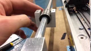 How the Linear Bearings work [upl. by Eekorehc]