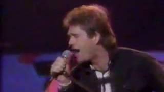 HUEY LEWIS amp THE NEWS Live  JACOBS LADDER [upl. by Arakihc]