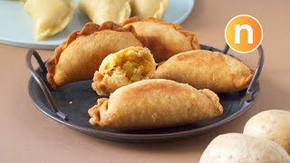 Curry Puff  Karipap  Epokepok  咖哩角  咖哩饺 Nyonya Cooking [upl. by Anawaj]