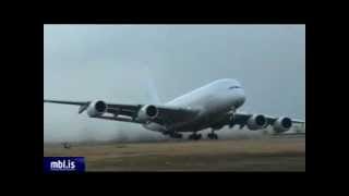 Airbus A380 Extreme Crosswind Landing [upl. by Edda]