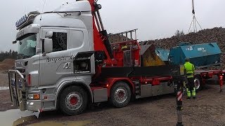 Scania R560 8x2 \8 Sound With Fassi F950 Crane [upl. by Melicent830]