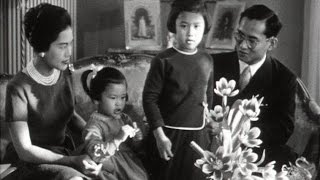 Le roi de Thaïlande en famille 1961 [upl. by Nap17]