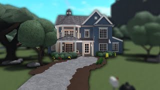 building a BLOXBURG MODERN VICTORIAN house [upl. by Mcgray]