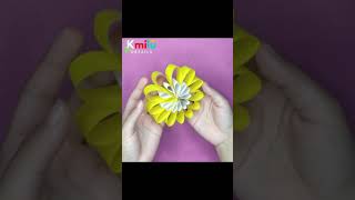 Como hacer flores de papel  flores de papel rápido y fácil 🌺 How to make paper flowers Shorts [upl. by Beutner]