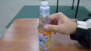 HOW TO Open a bottle of Ramune [upl. by Boelter742]