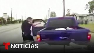 Policía mata a dos hombres latinos en Texas  Noticias Telemundo [upl. by Neelehtak438]