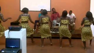 Dança Moçambicana Mozambique dance [upl. by Ekoorb]